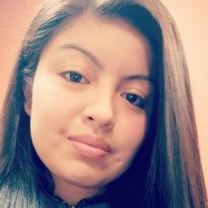 Meet your Posher, Violeta